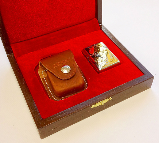 Зажигалка Zippo с гравировкой "Медведь". Златоуст