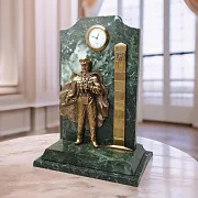 Часы «Пограничник» с пограничным столбом — фотография 1