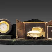 Подарочные винтажные настольные часы «Авторемонт» — фотография 2