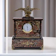 На память: Каминные часы «Двуглавый Орёл» с креноидом и долеритом — фотография 1